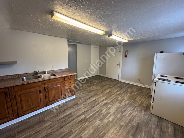 542 West 4th Street - 2