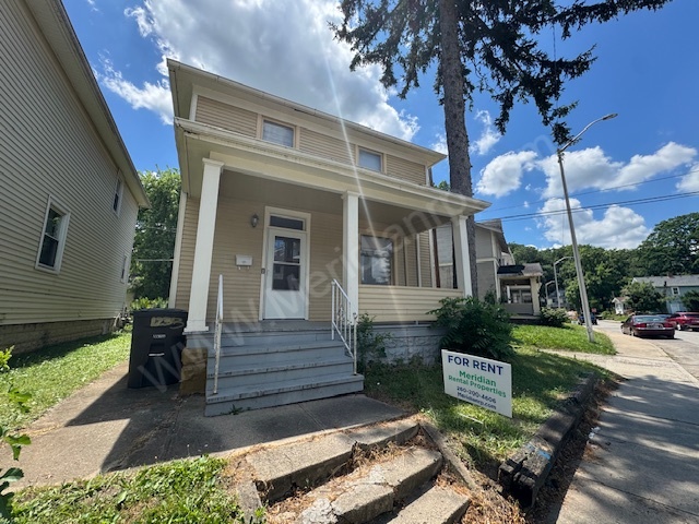 1233 West Wildwood Avenue